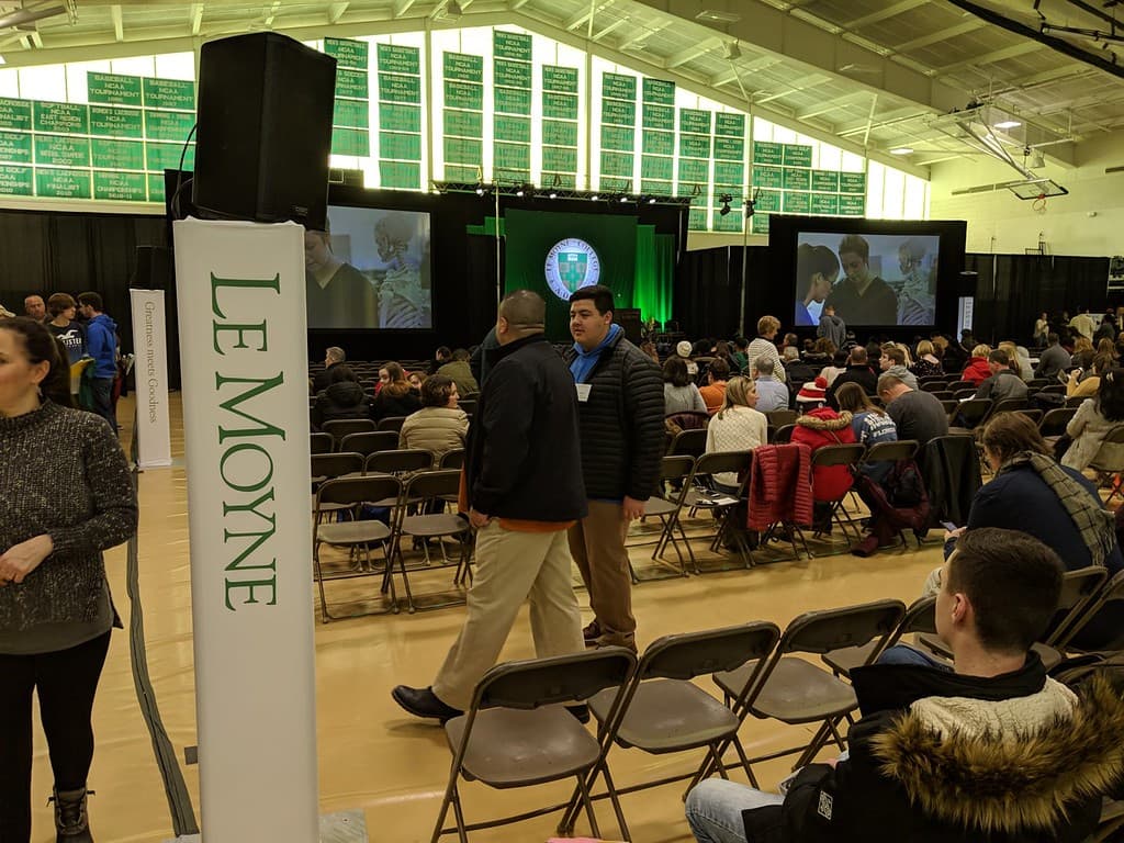 Le Moyne 12